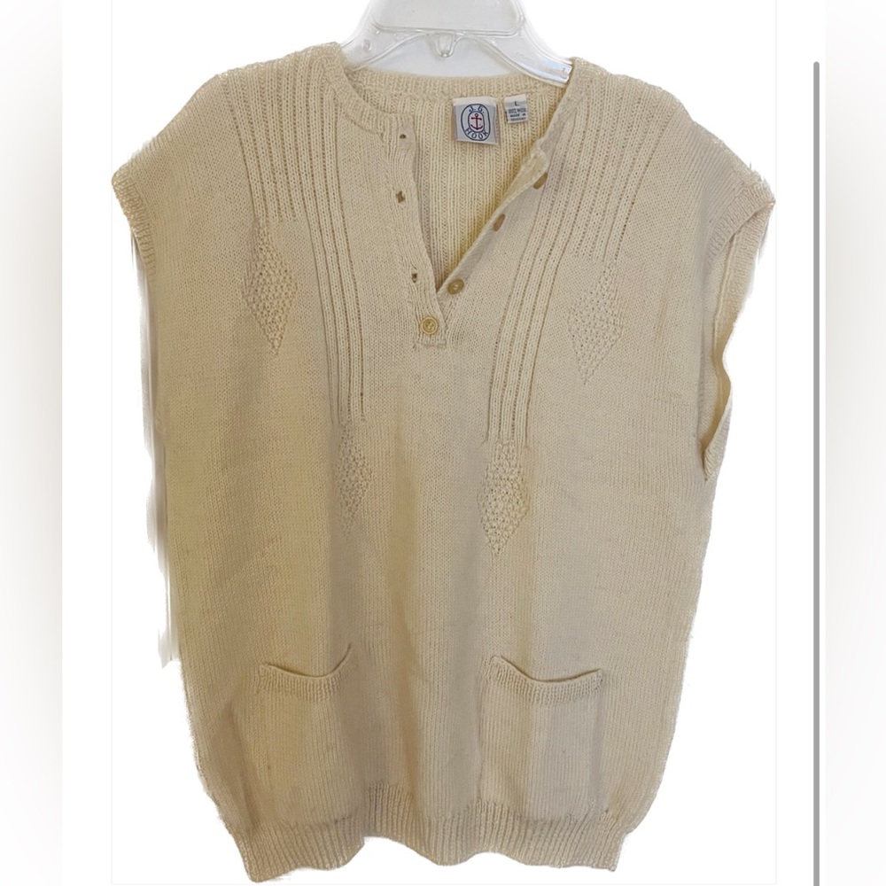 100% wool vintage vest/sleeveless sweater from JG Hook size LG